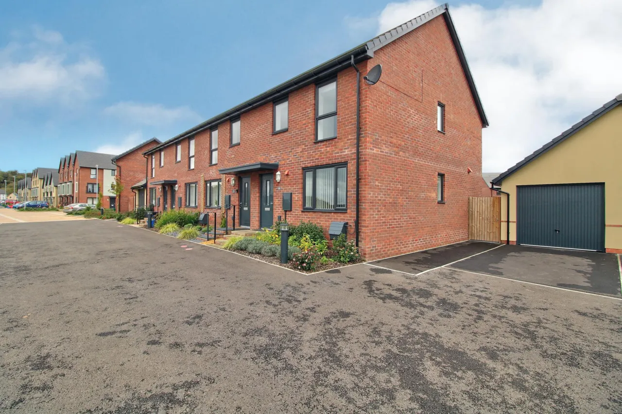 3 bed house for sale, Tallards View, Chepstow, NP16