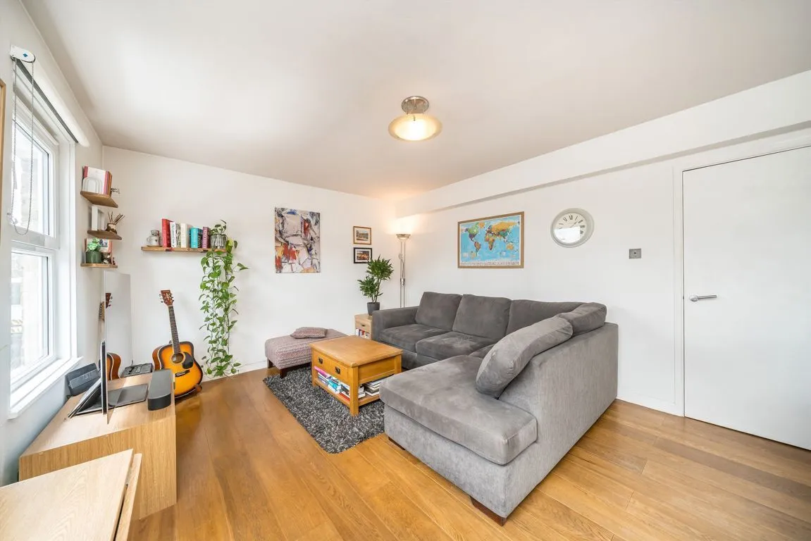 Bedford Hill, SW12, photo 3