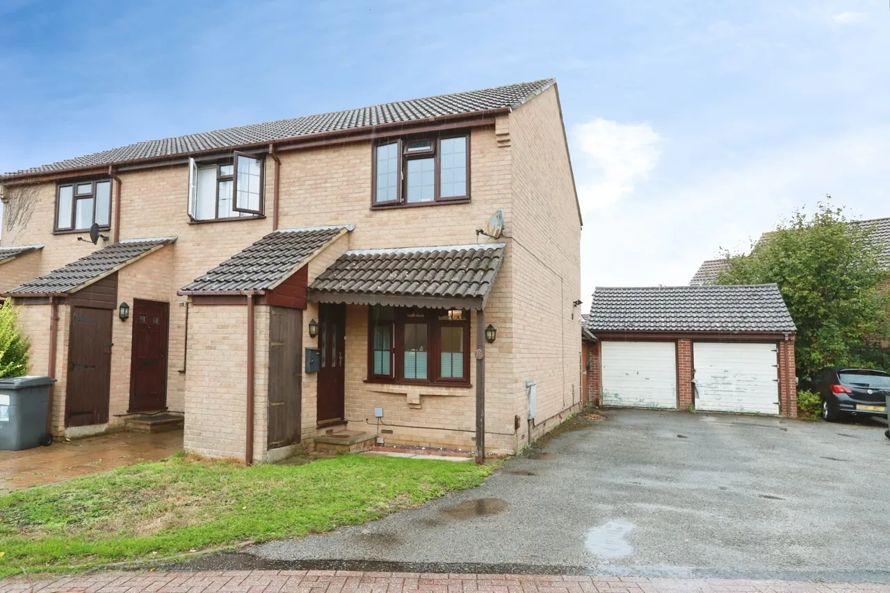 2 bed house for sale, Charles Gardens, Bournemouth, BH10