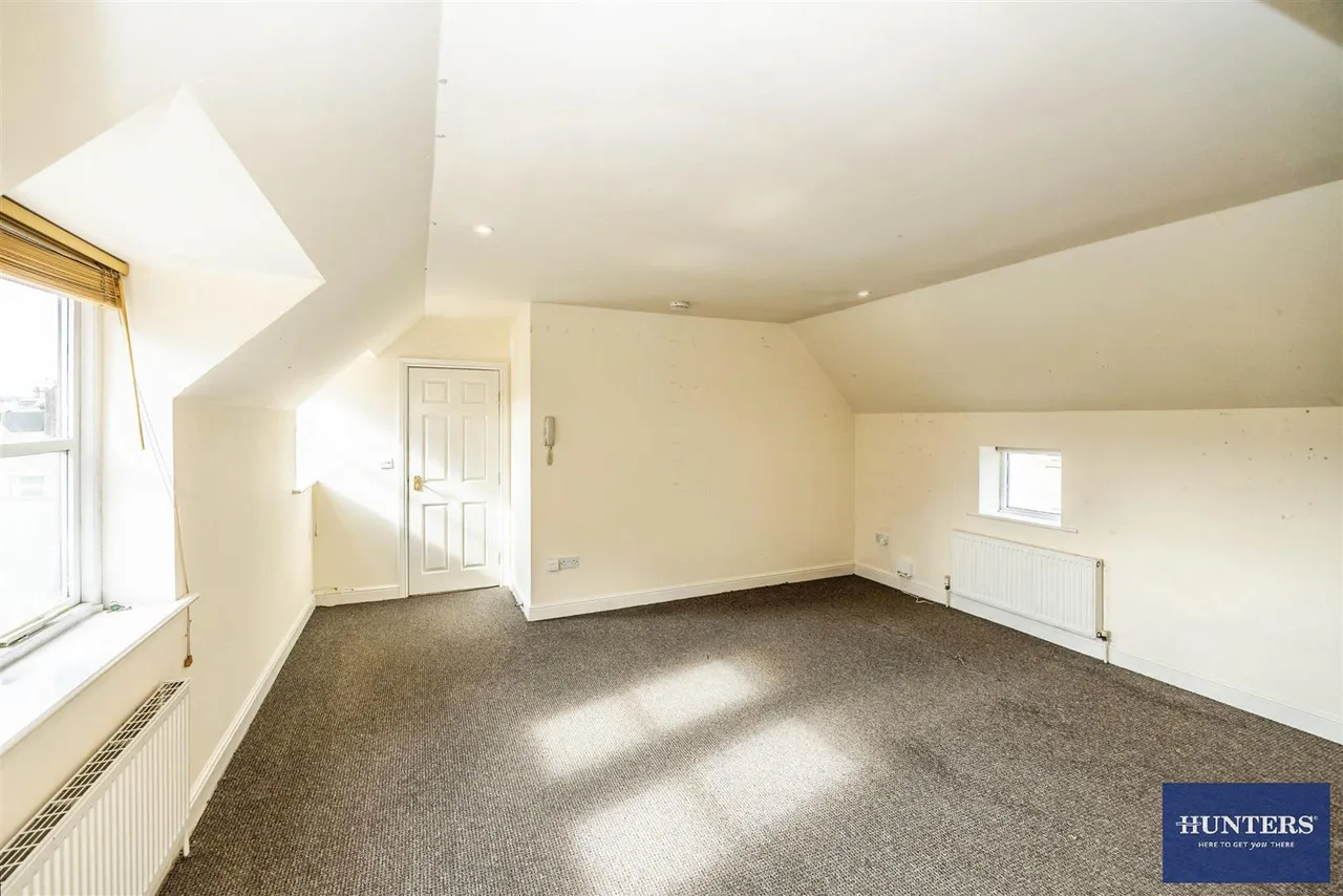 Chester Road, Boothtown, HX3, photo 13