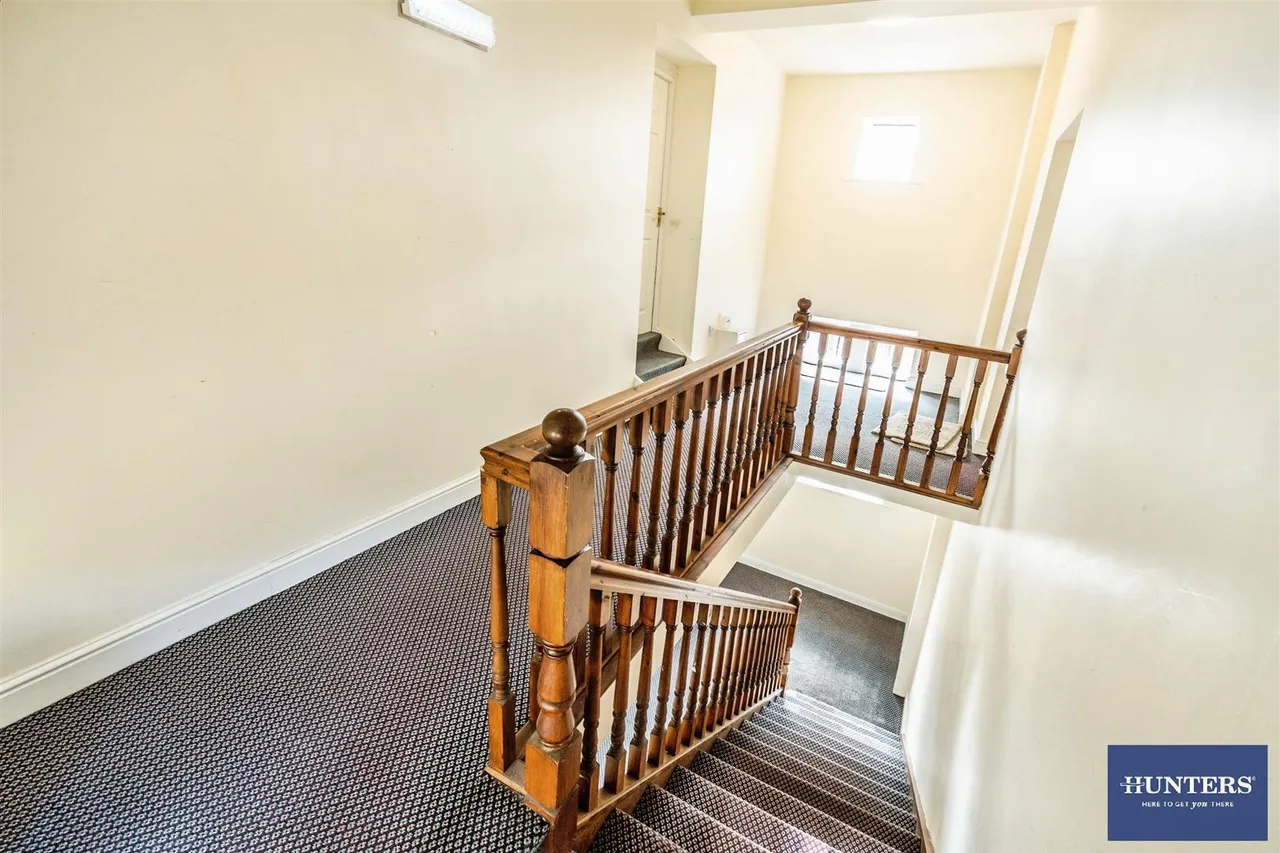 Chester Road, Boothtown, HX3, photo 15