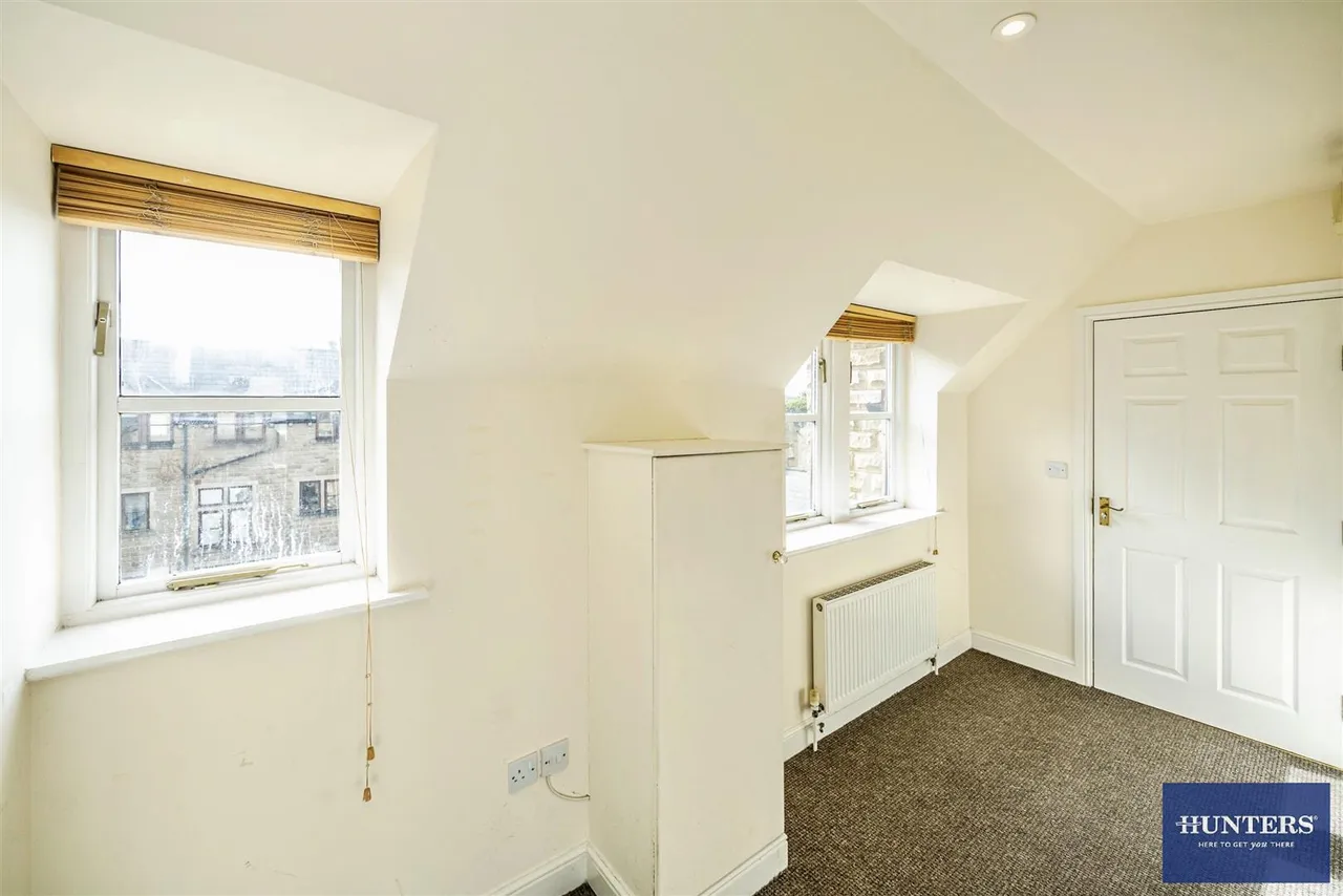 Chester Road, Boothtown, HX3, photo 9