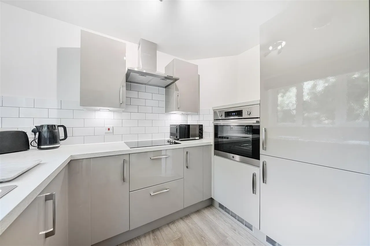 Church Lane, Oxted, RH8, photo 9