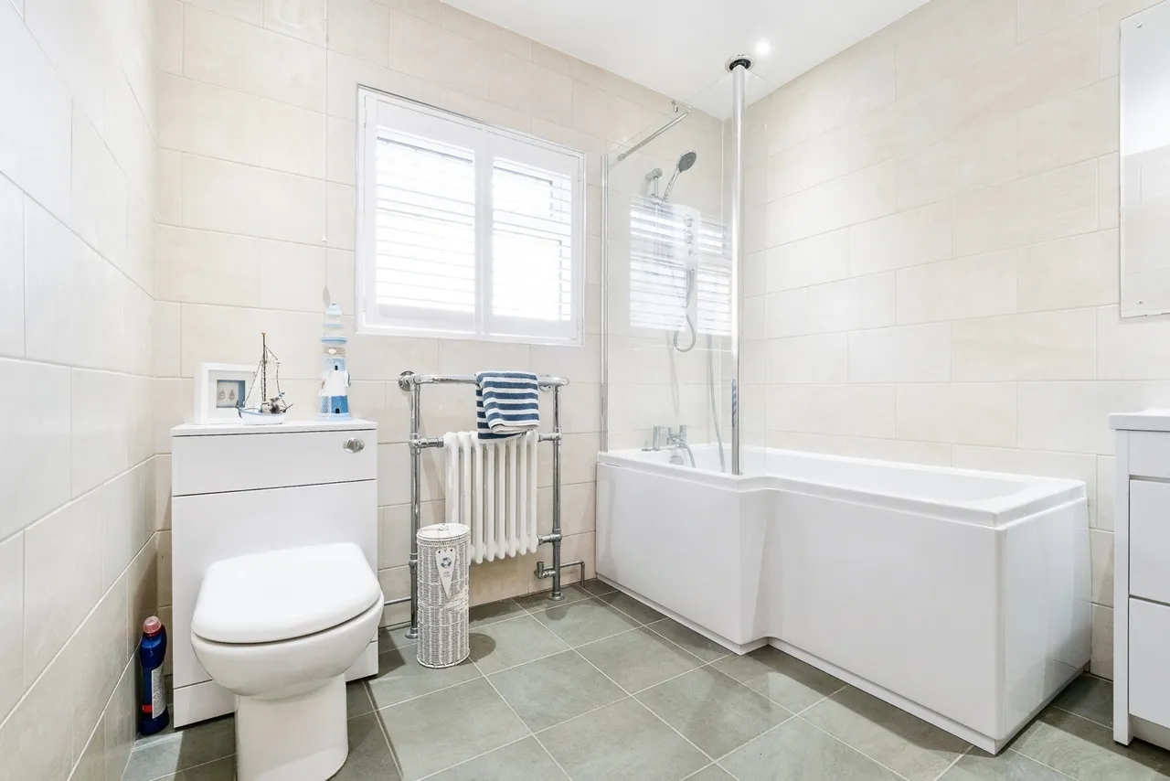 Rowan Walk, HORNCHURCH, Essex, RM11, photo 18