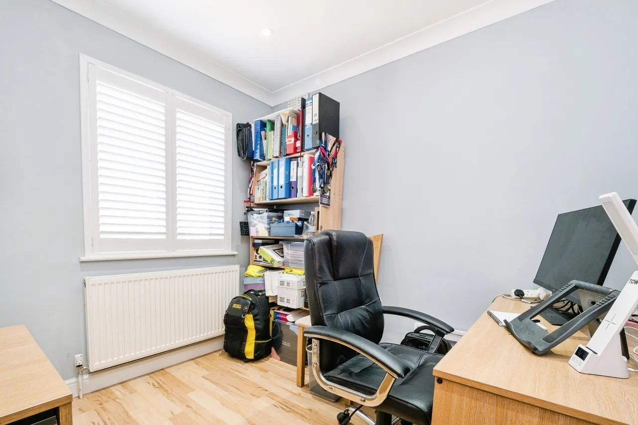 Rowan Walk, HORNCHURCH, Essex, RM11, photo 12