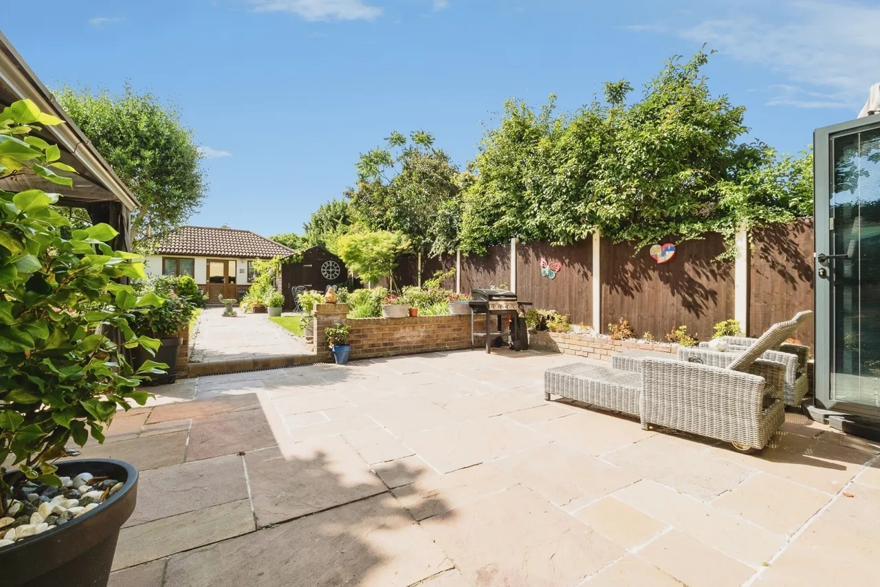 Rowan Walk, HORNCHURCH, Essex, RM11, photo 25