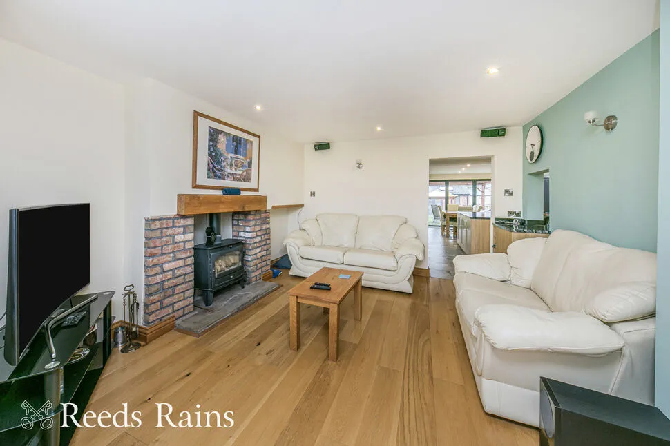 Lindrum Avenue, Lyme Green, SK11, photo 21