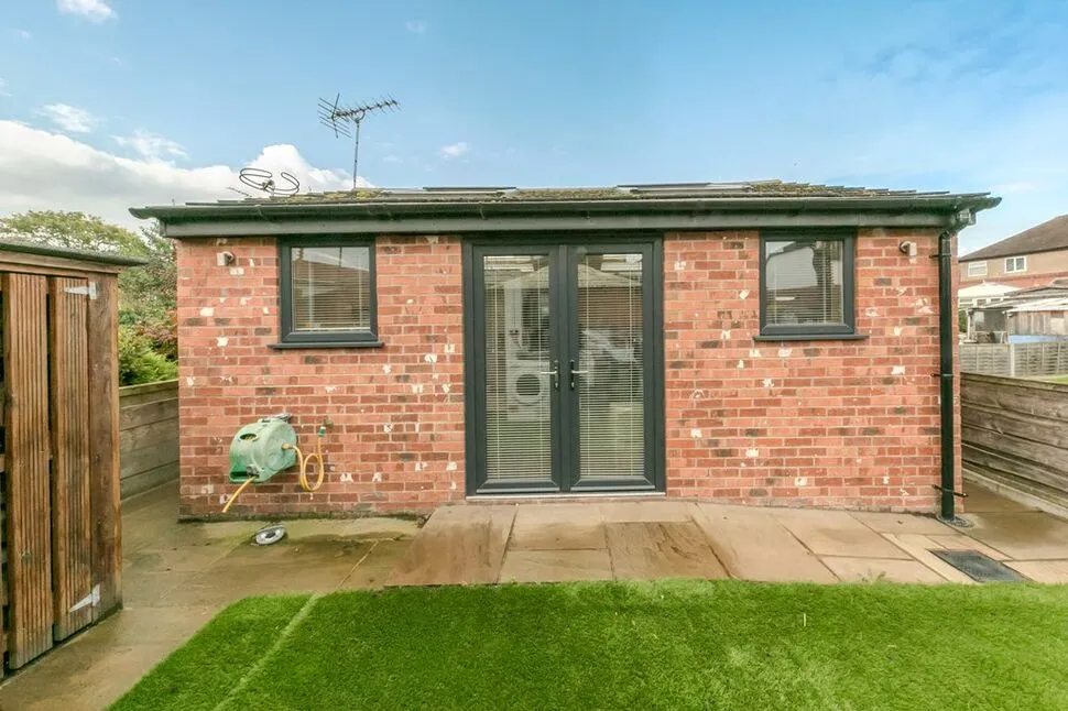 Lindrum Avenue, Lyme Green, SK11, photo 33