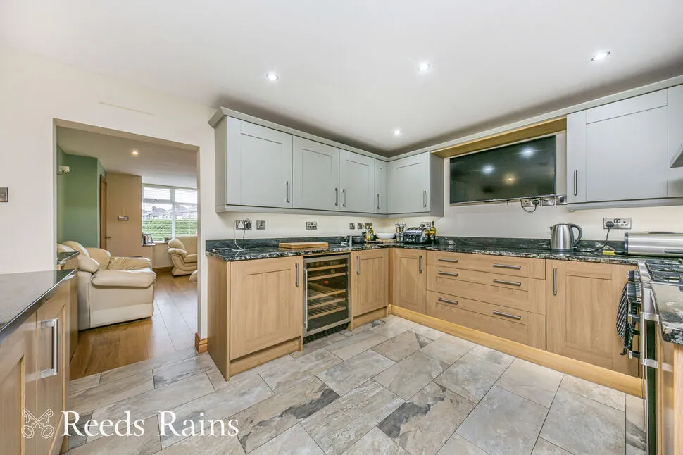 Lindrum Avenue, Lyme Green, SK11, photo 15