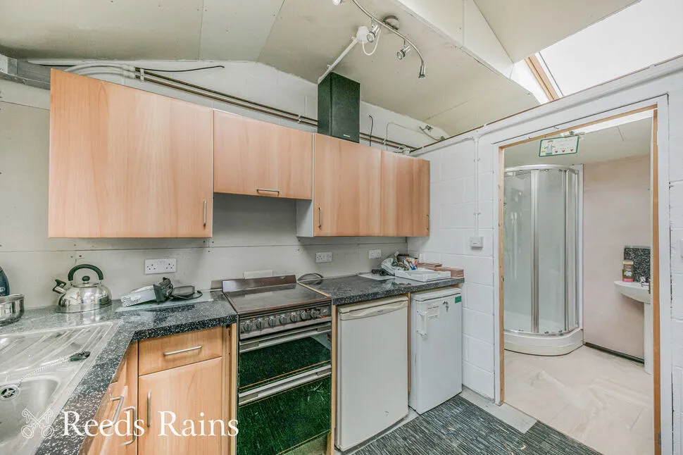 Lindrum Avenue, Lyme Green, SK11, photo 34
