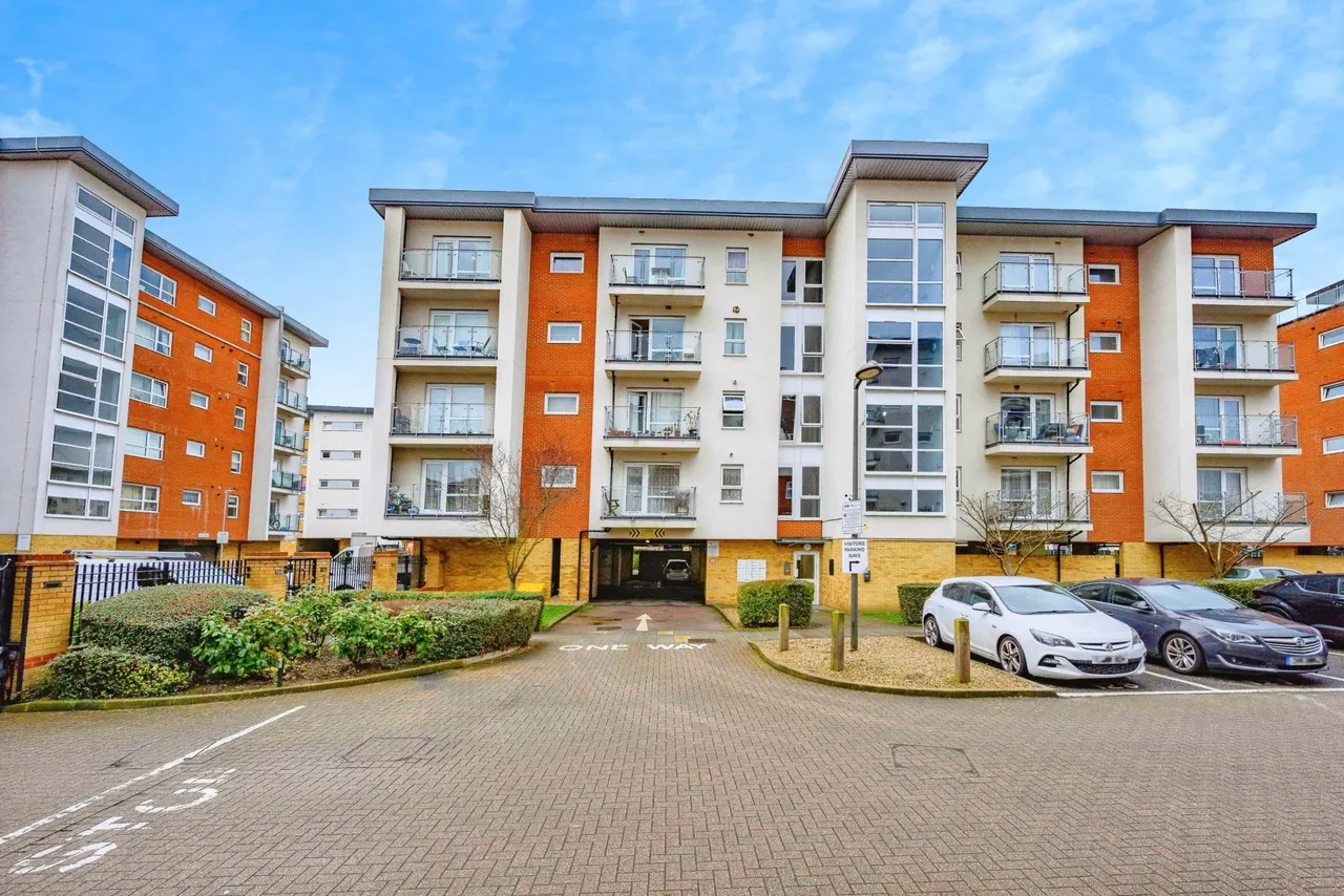 2 bed flat for sale, Clarkson Court, Hatfield, AL10