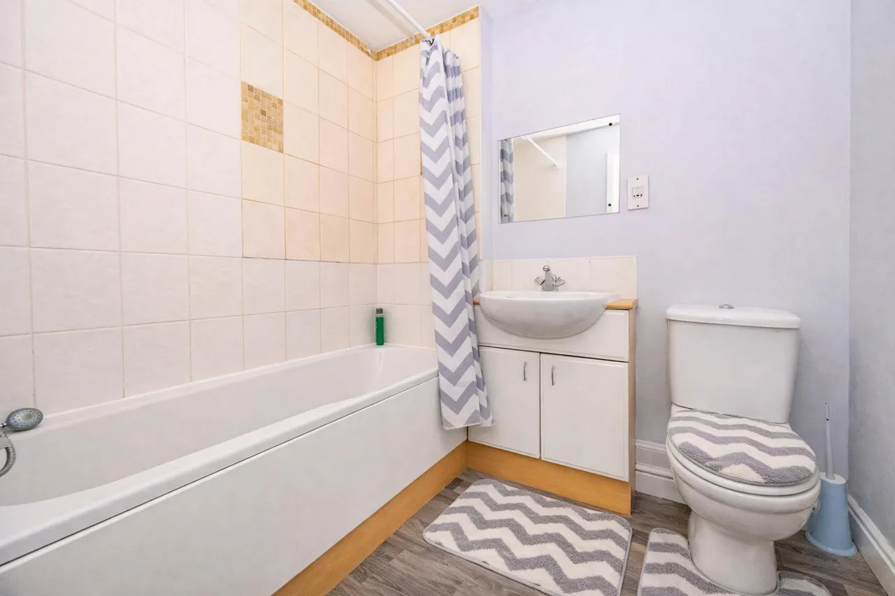 Clarkson Court, Hatfield, AL10, photo 10