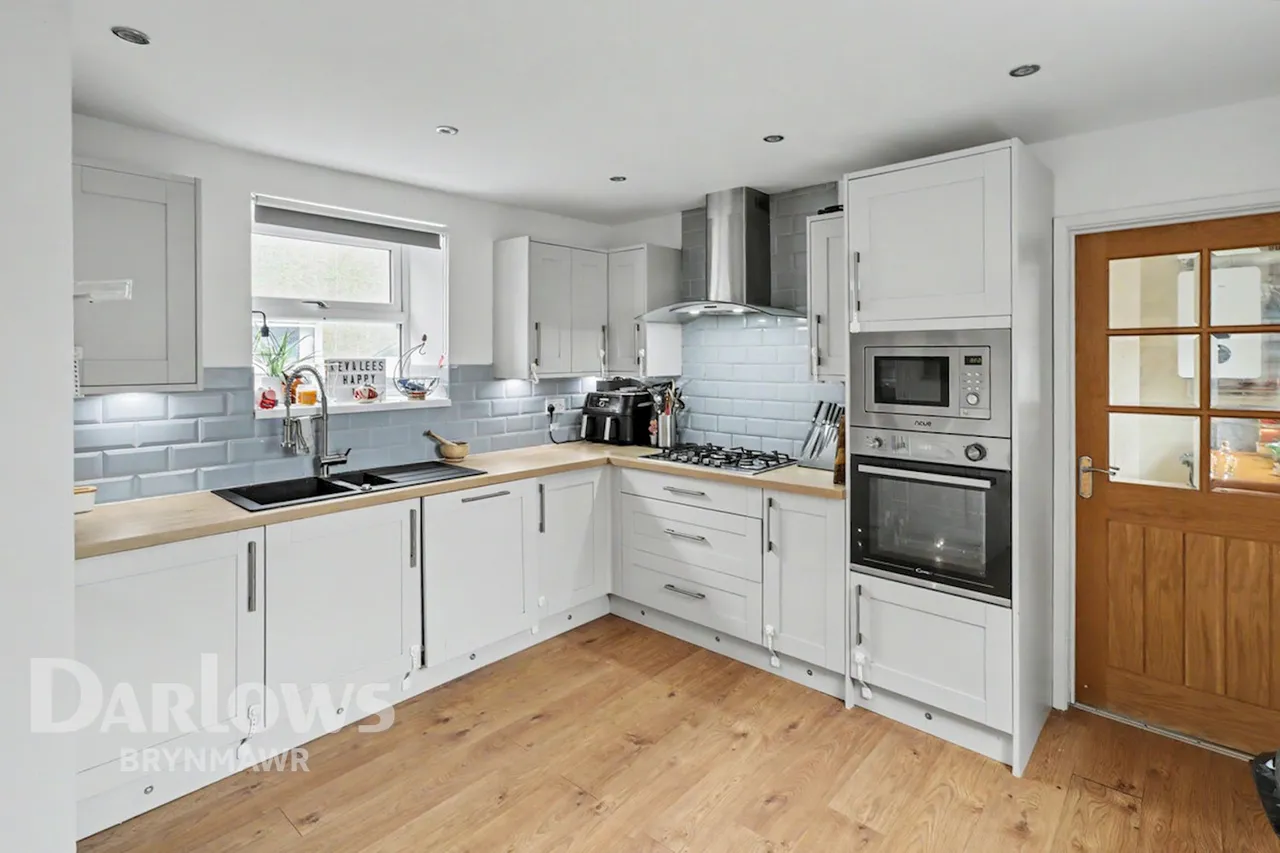 King Street, Brynmawr, photo 9