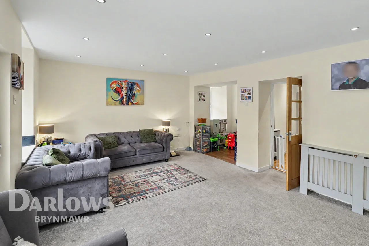 King Street, Brynmawr, photo 6