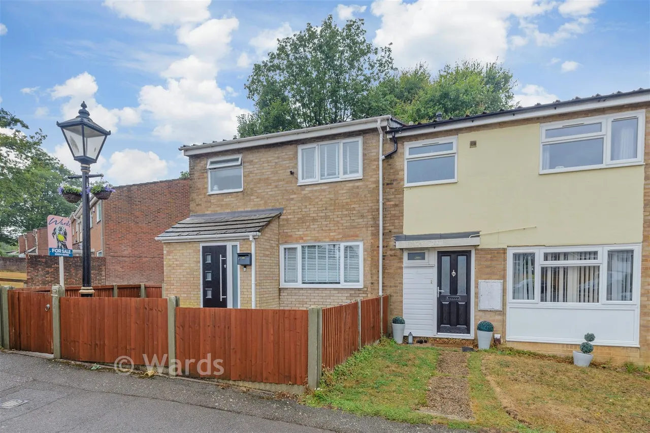 3 bed house for sale, Conifer Drive, Lords Wood, ME5