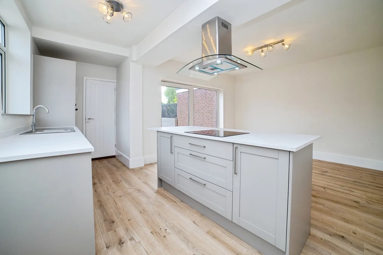 Brick Kiln Lane, Mansfield, Nottinghamshire, NG18, photo 2