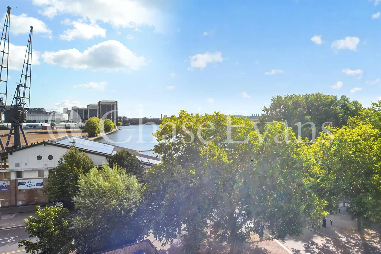 Old Bellgate Place, London, E14, photo 15