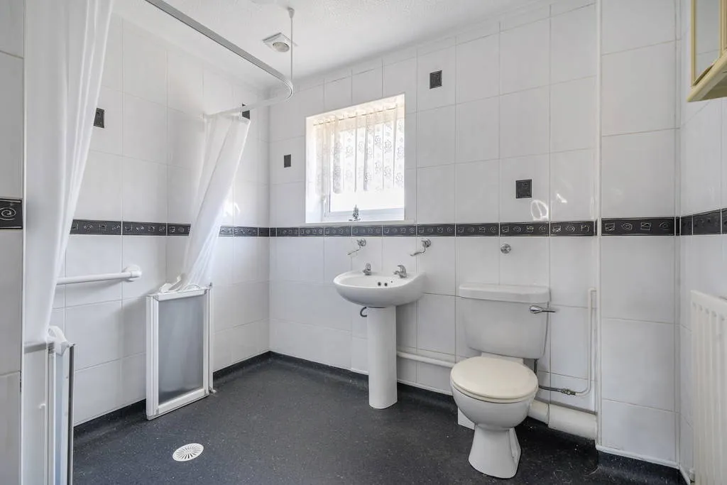 Bracken Drive, Rugby, CV22 6SL, photo 12
