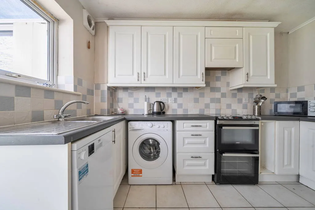 Bracken Drive, Rugby, CV22 6SL, photo 5