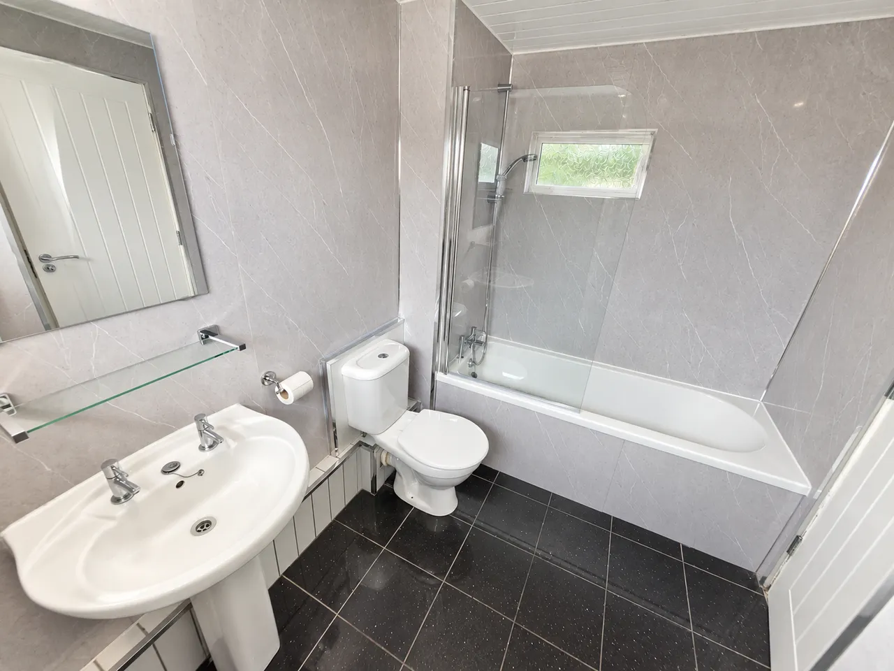 Wilton Road, Carluke, ML8, photo 11