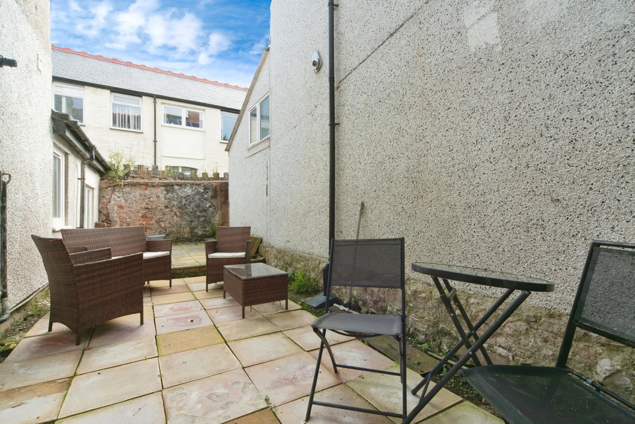 York Road, Colwyn Bay, LL29, photo 6