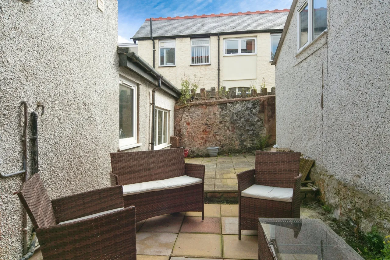 York Road, Colwyn Bay, LL29, photo 16