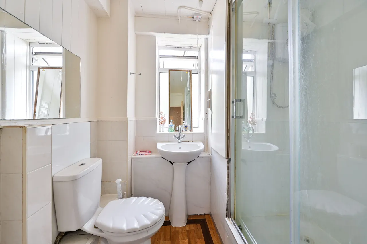 8 Mortain House, Roseberry Street, London, photo 6