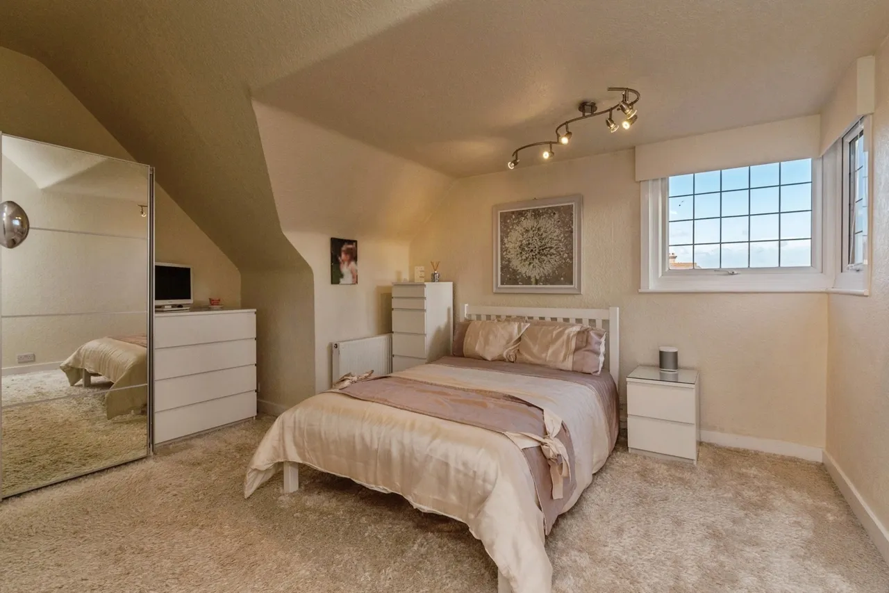 Burges Terrace, Thorpe Bay, Essex, SS1, photo 10