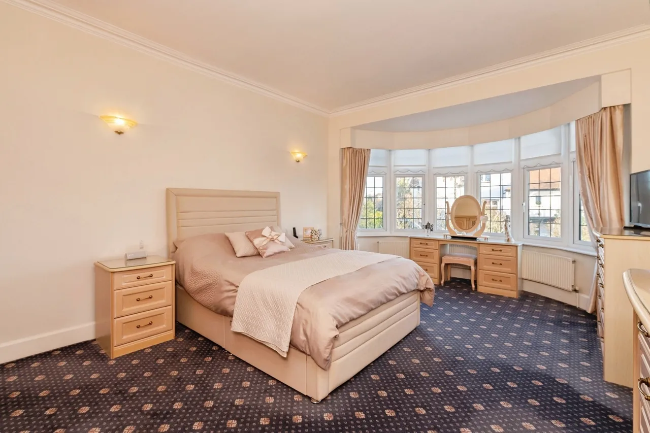 Burges Terrace, Thorpe Bay, Essex, SS1, photo 13