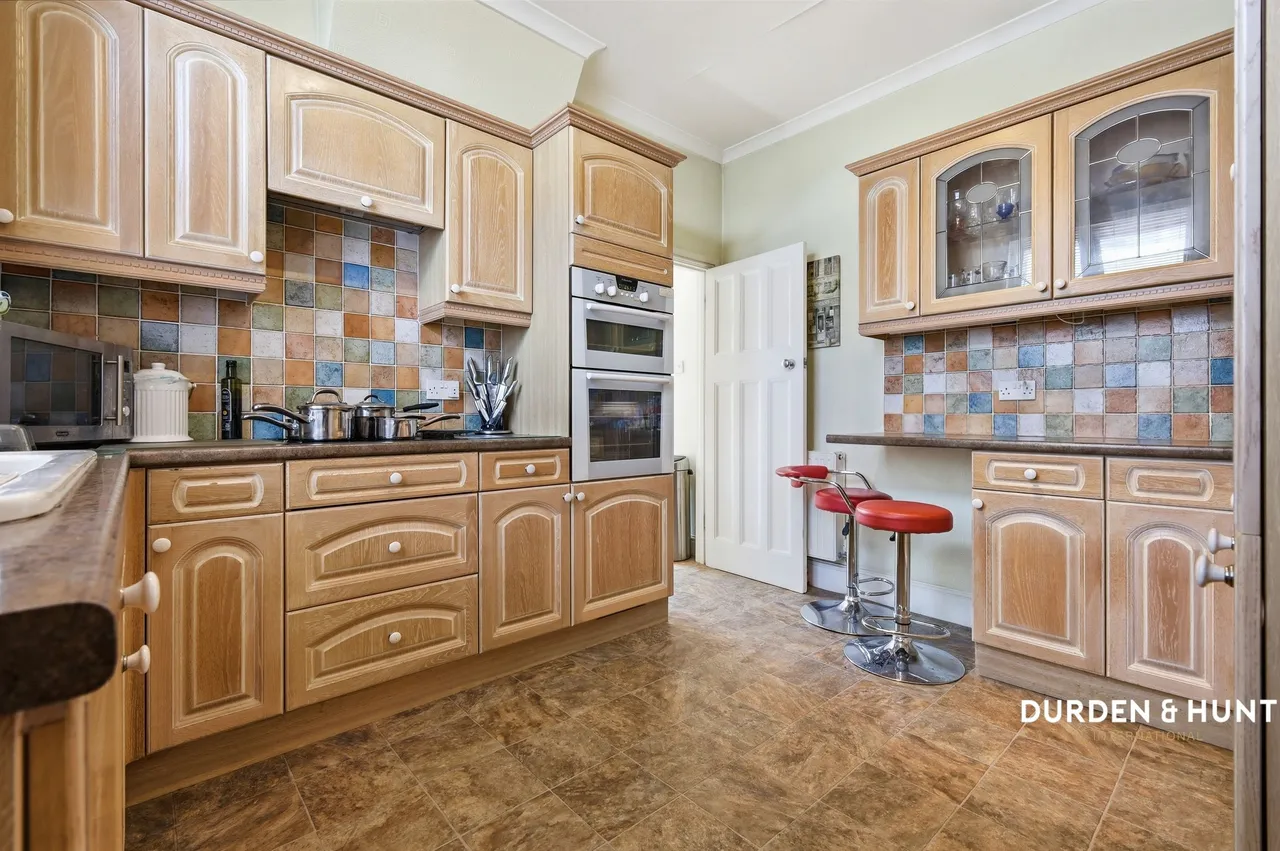 Torquay Drive, Leigh-On-Sea, SS9, photo 7