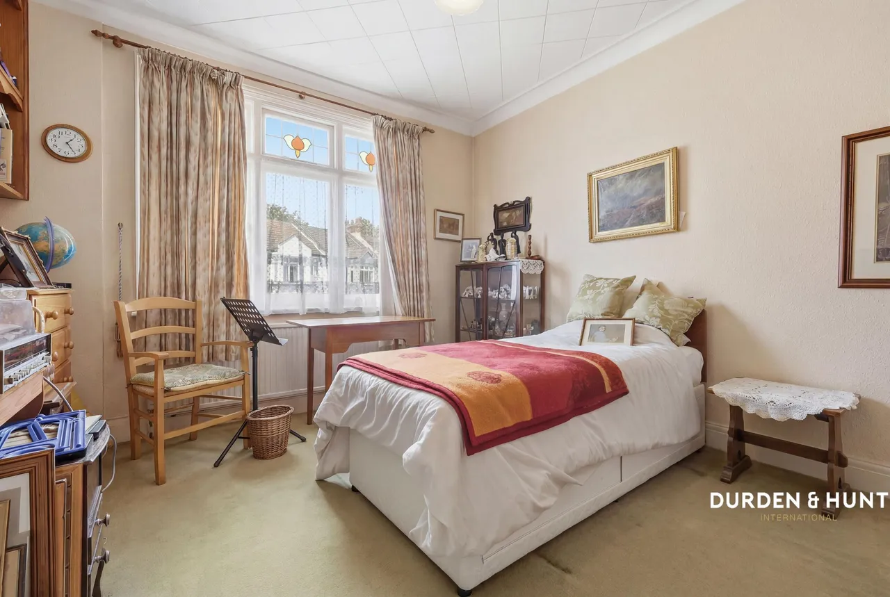 Torquay Drive, Leigh-On-Sea, SS9, photo 15
