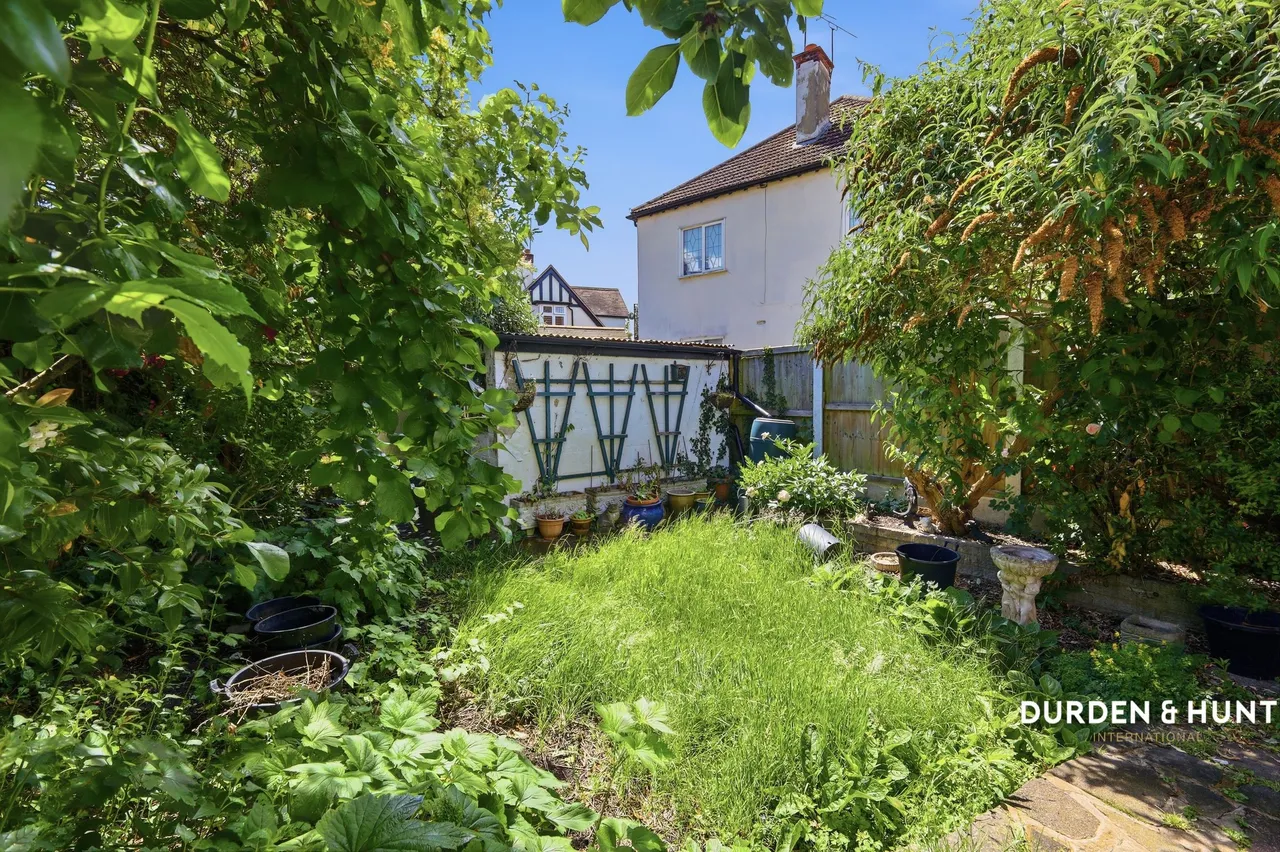 Torquay Drive, Leigh-On-Sea, SS9, photo 18