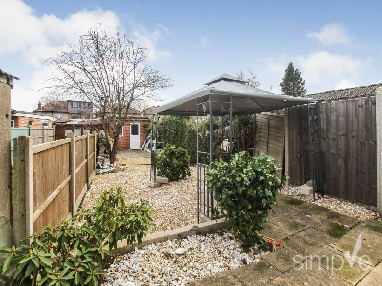 Derwent Drive, Hayes, UB4, photo 14
