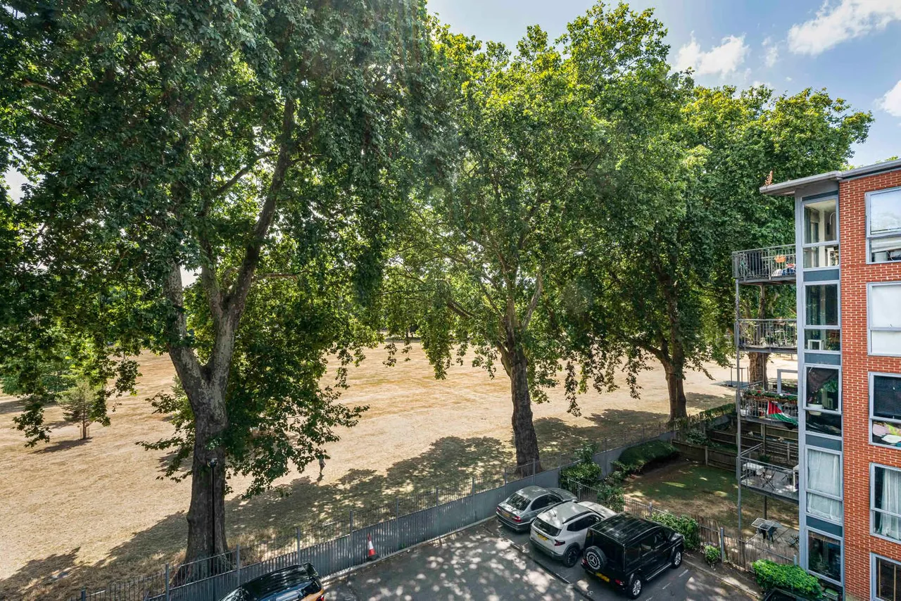 Southwold Road, London, E5, photo 12