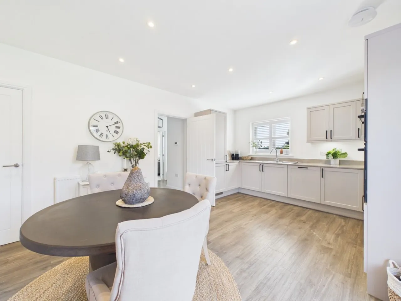 Oriel Road, Horsham, photo 6