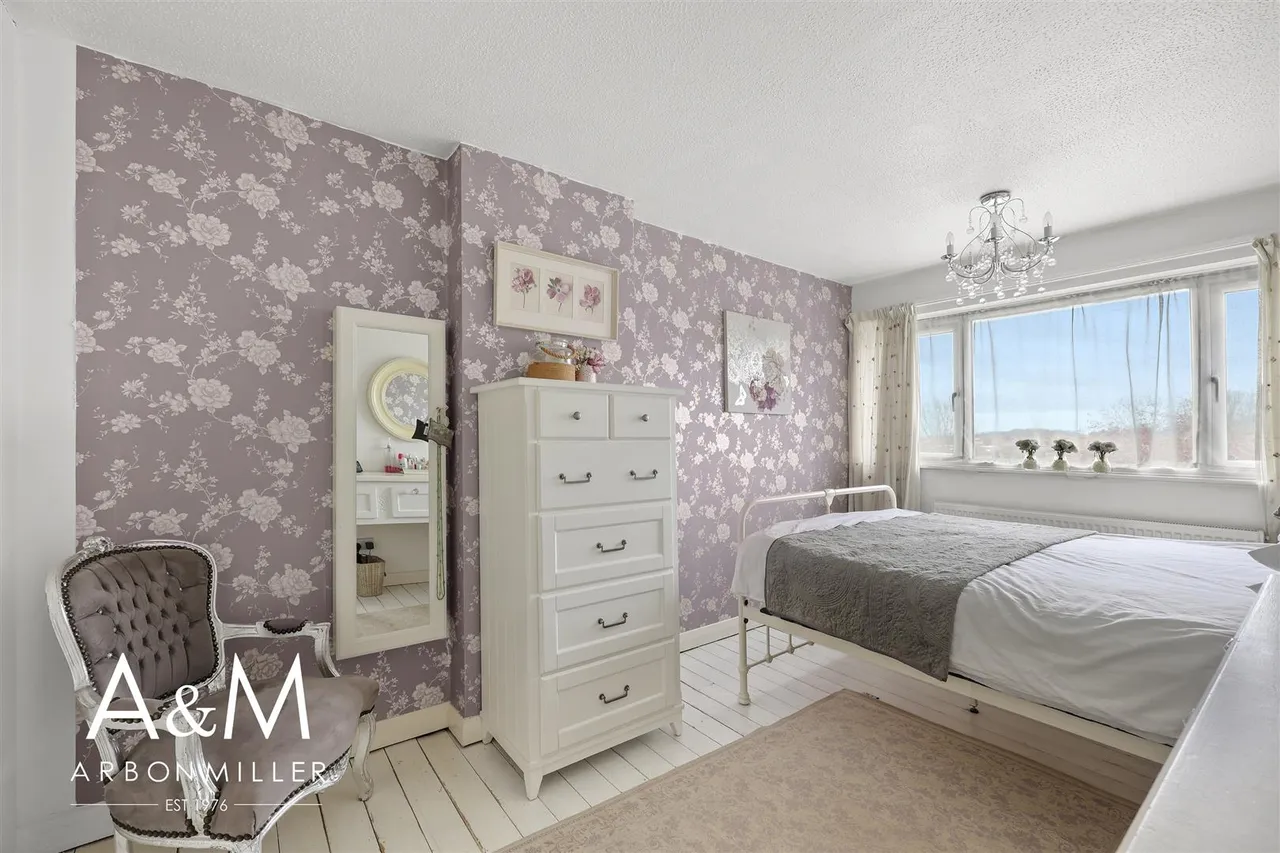 North Dene, Chigwell, Essex, IG75JT, photo 12