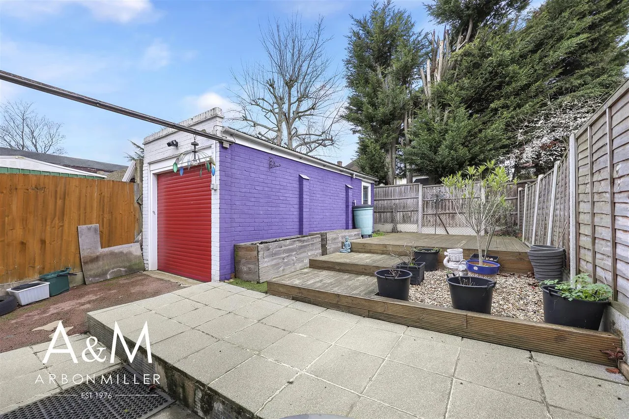 North Dene, Chigwell, Essex, IG75JT, photo 18