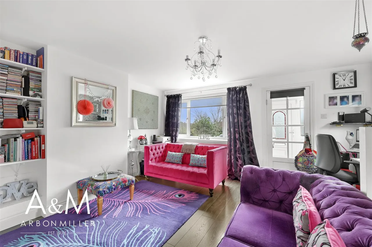 North Dene, Chigwell, Essex, IG75JT, photo 5