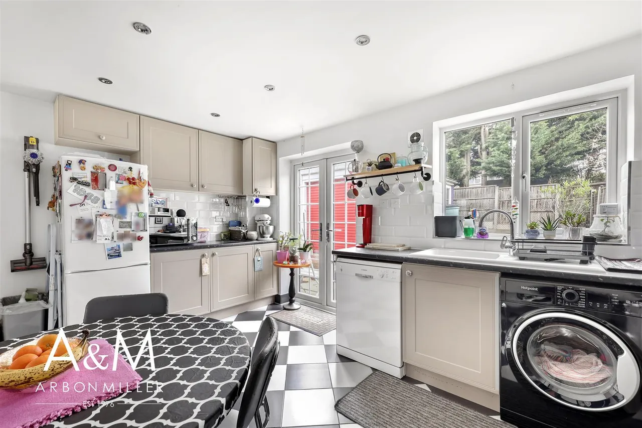 North Dene, Chigwell, Essex, IG75JT, photo 10