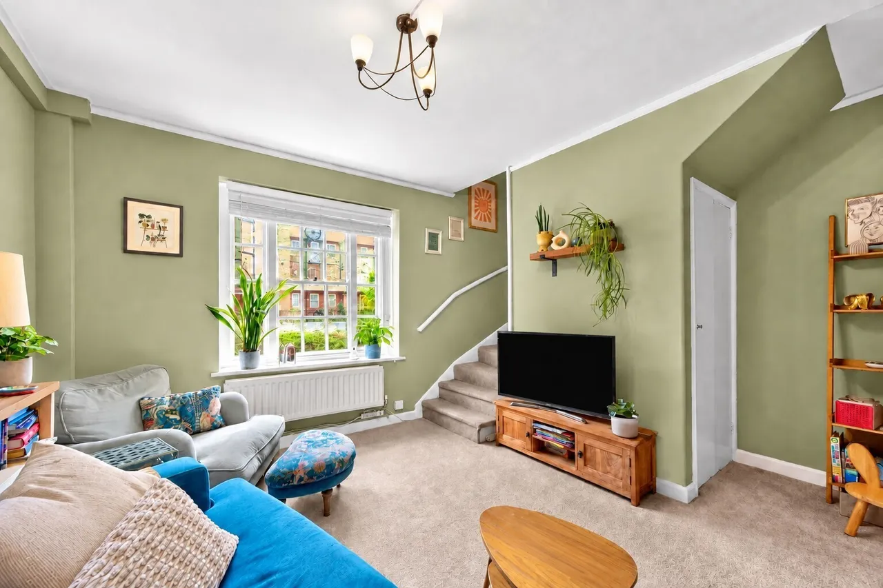 2 bed flat for sale — Albion Avenue, London