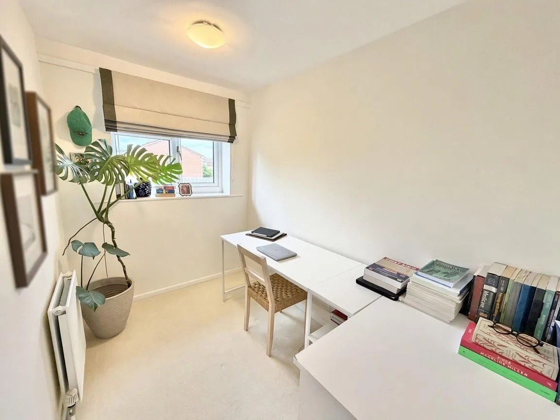 Turnberry Drive, Wilmslow, SK9, photo 13