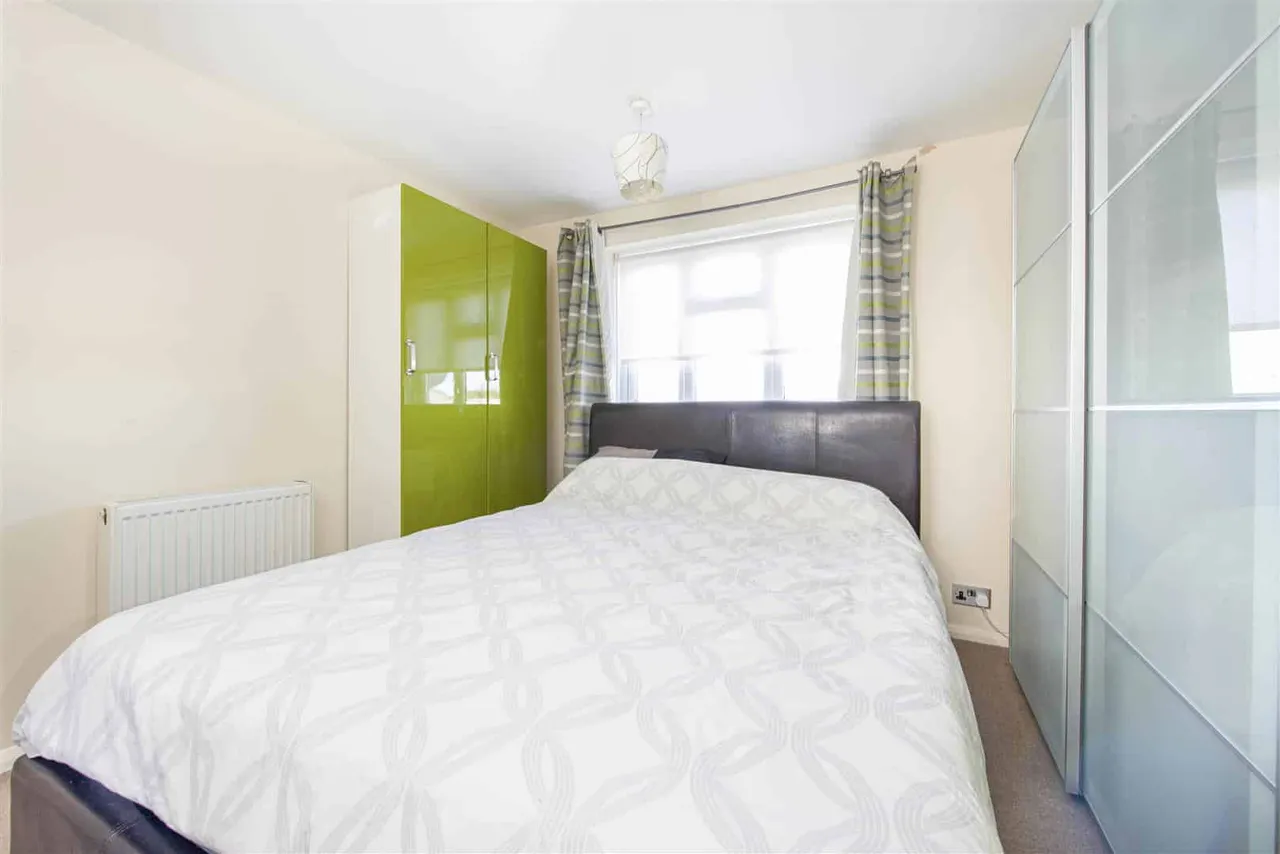 Peel Close, Windsor, Berkshire, SL4 3NP, photo 7