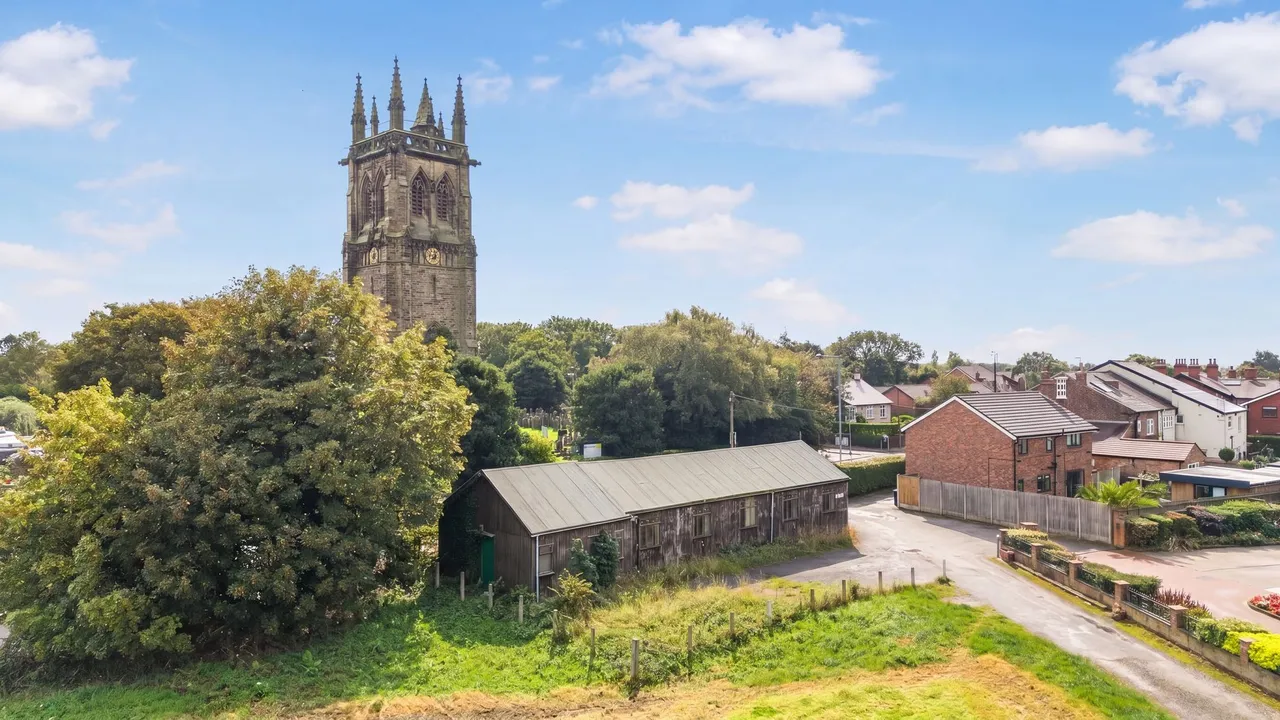 property for sale, Liverpool Road, Aughton, L39