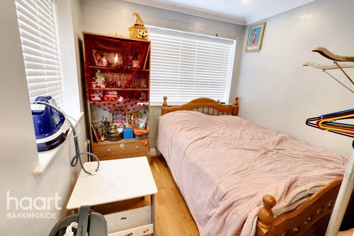 Cranbrook Road, Gants Hill, IG2, photo 9