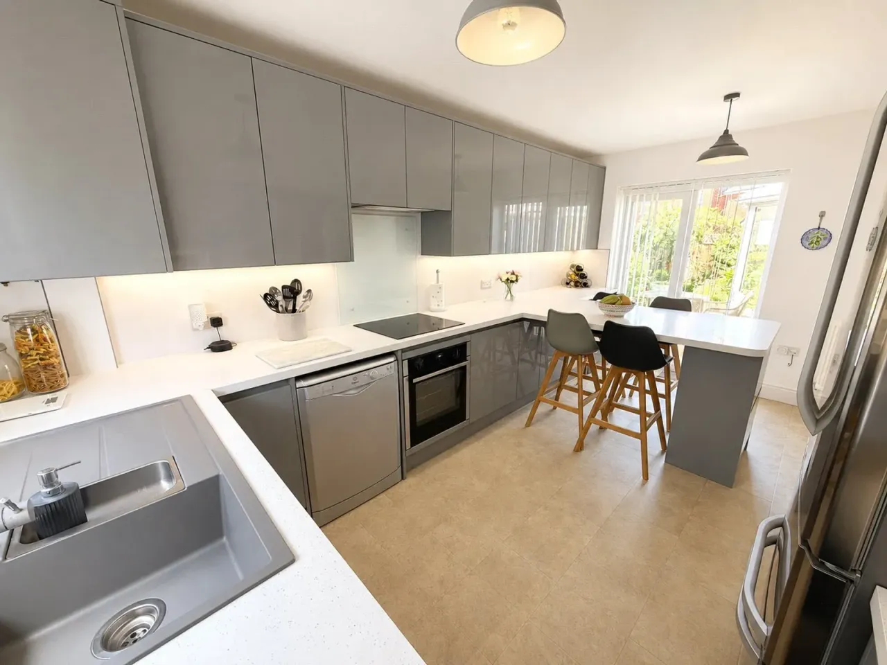 Rickard Gardens, Hellingly, Hailsham, East Sussex, BN27, photo 3