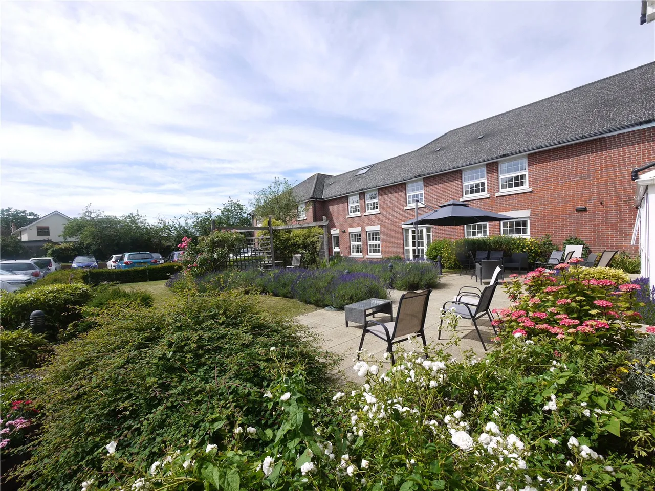 High Street, Ongar, CM5, photo 2
