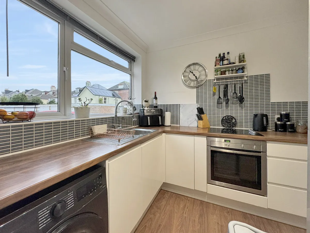 Downview Road, Worthing, BN11, photo 3