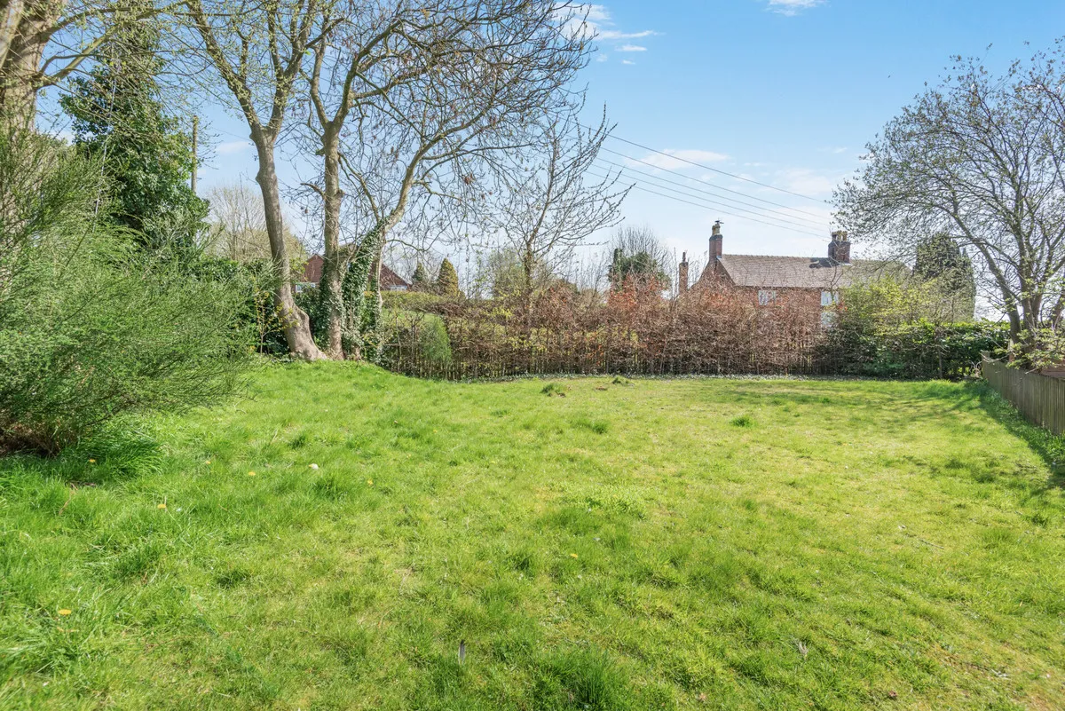 Smithy Lane, Hixon Stafford, ST18, photo 40