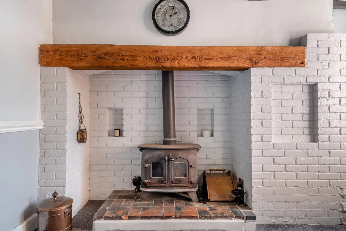 Smithy Lane, Hixon Stafford, ST18, photo 13