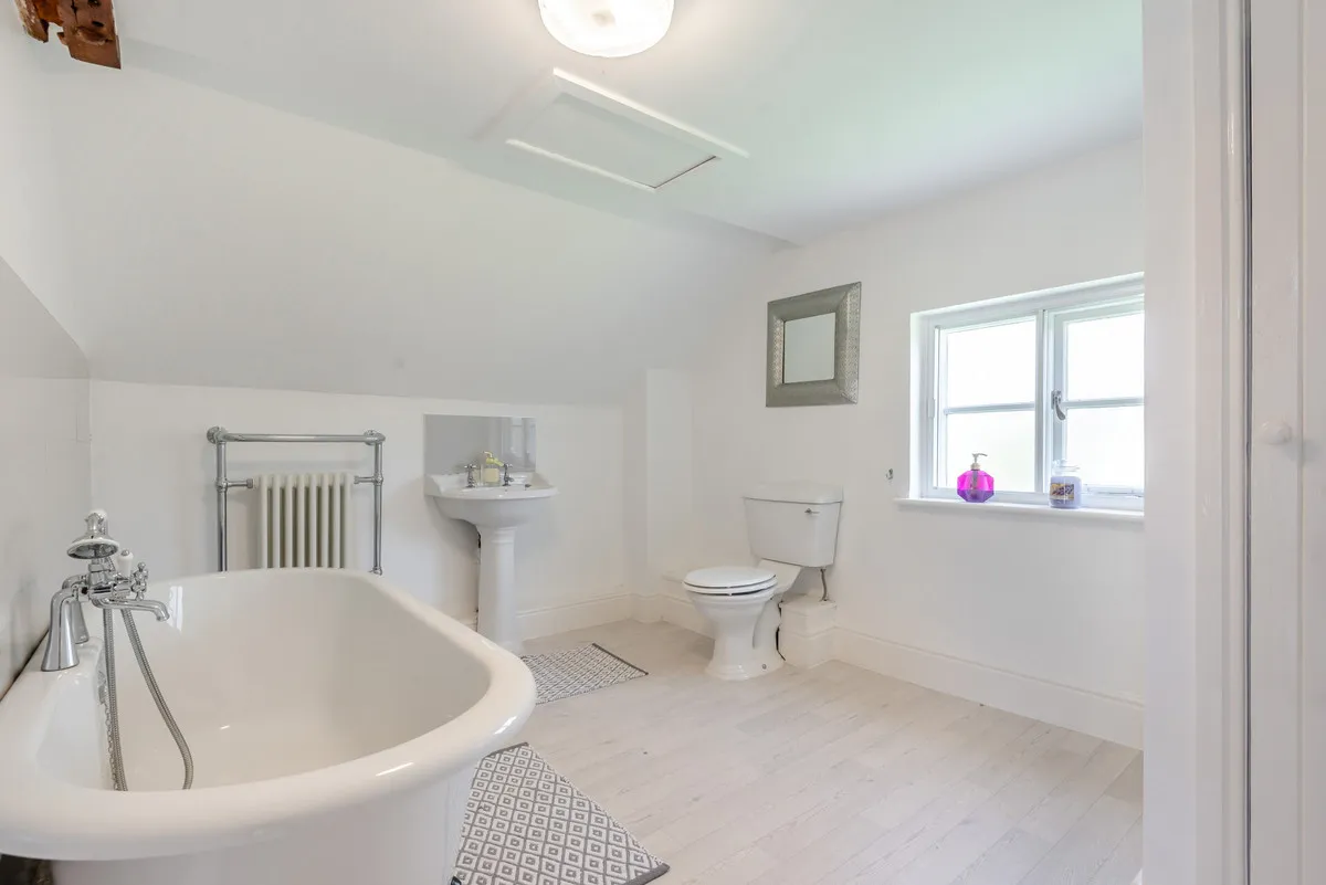 Smithy Lane, Hixon Stafford, ST18, photo 21